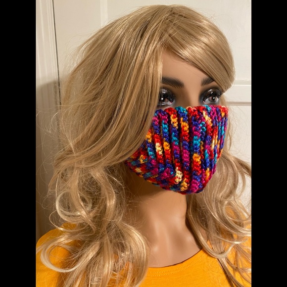 Hand-Knitted Face Mask - Picture 3 of 11